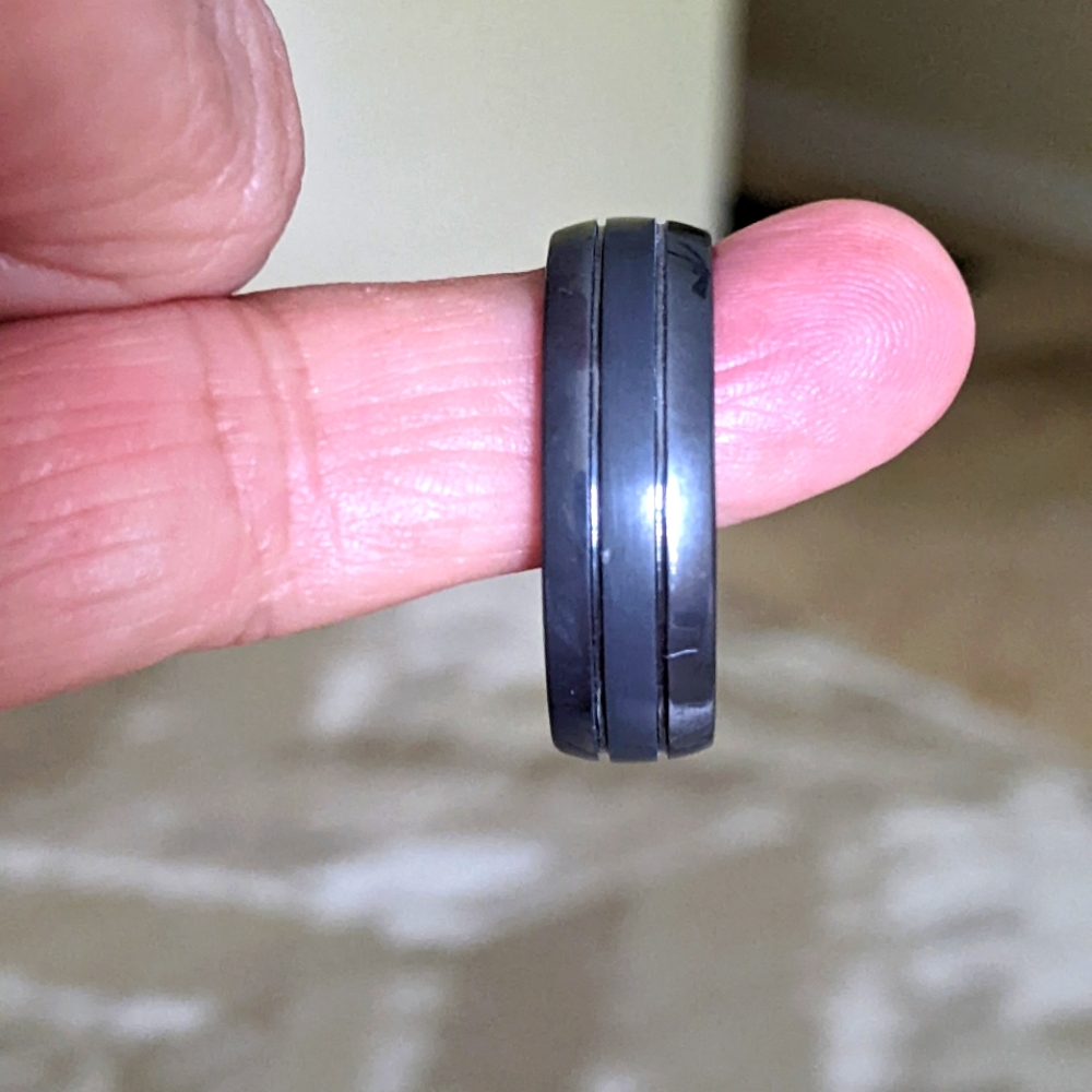 TRITON TUNGSTEN CARBIDE MEN'S BAND WITH GUN-METAL GREY BRUSHED CENTER